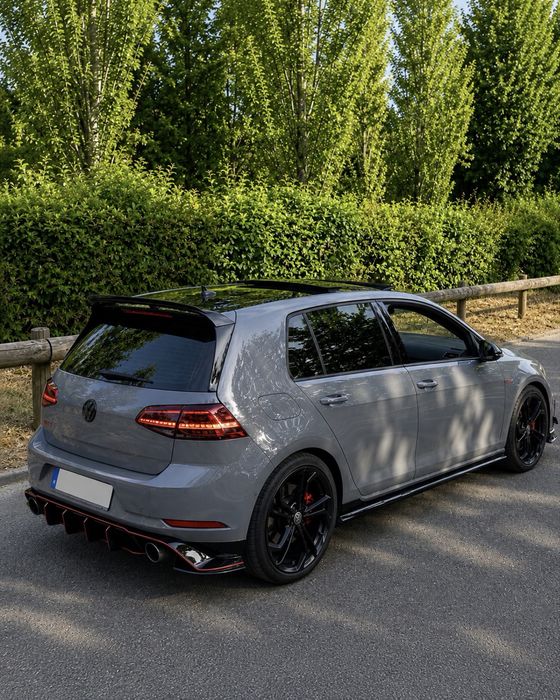 Добавка за прагове TCR стил за Golf 7/7.5 MK7 (2012-2020)