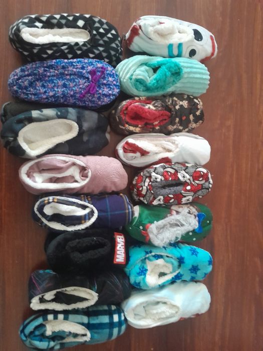 Продам тапочки следочки
