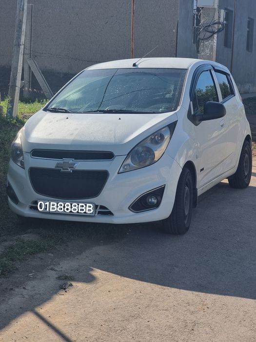 Spark 2018 metani bor holati orta yurib turgan moshina