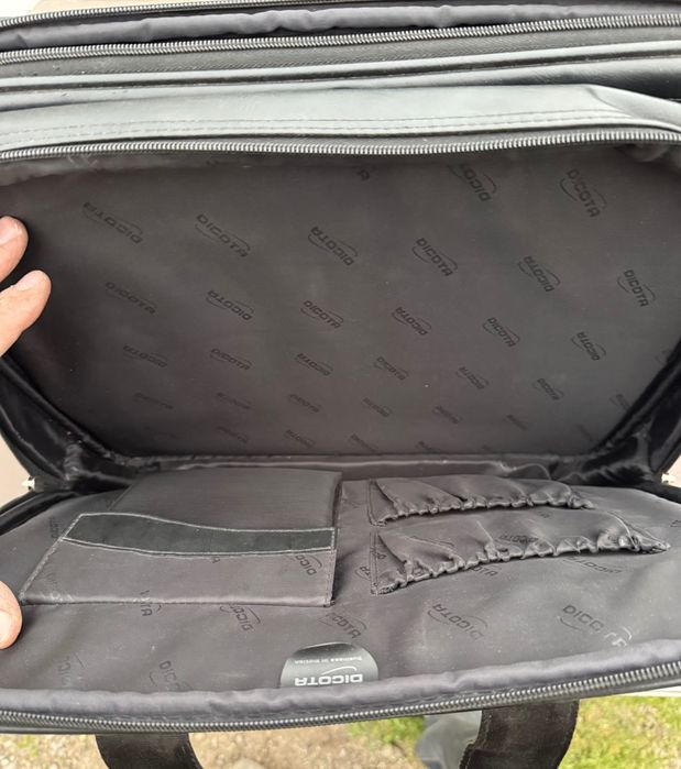 Сумка для ноутбука и поездок