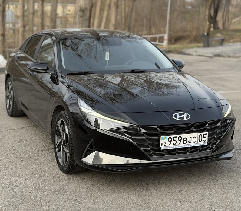 Nyundai Elantra 2021 2.0