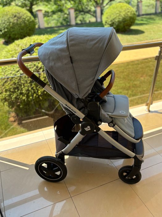 Maxi-Cosi количка - кошче Oria и система Addora 2