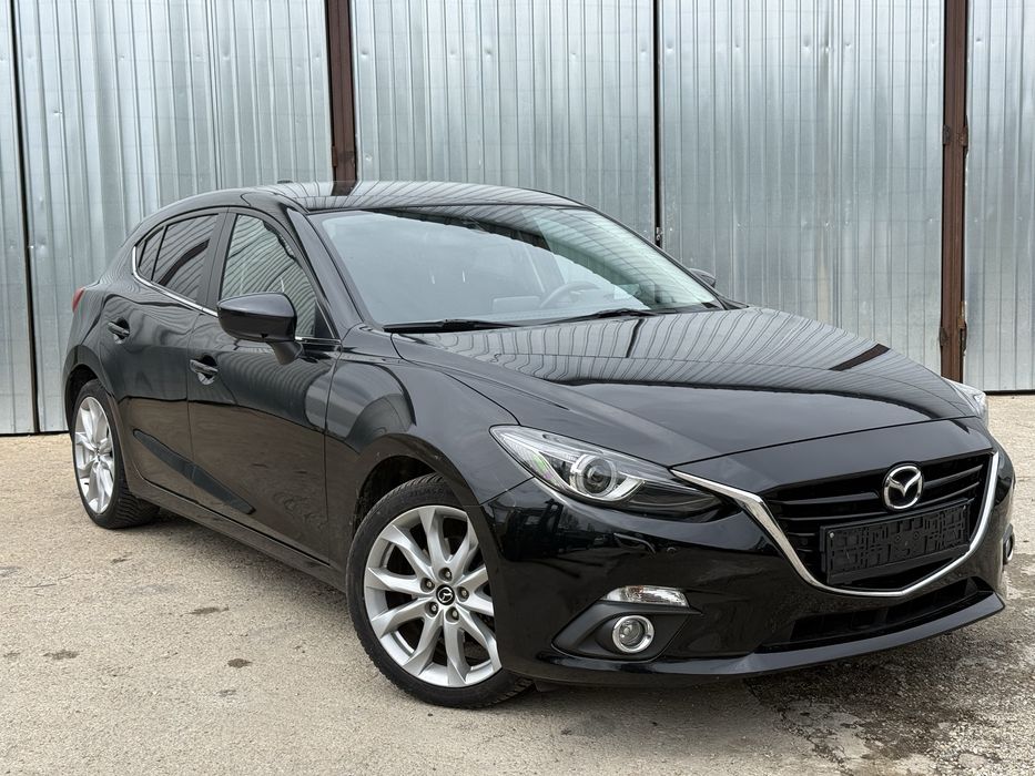Mazda 3 Sport-Line G120 / Xenon / Head-up / Bose / Full istoric