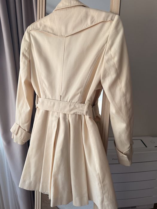 Елегантен дамски шлифер