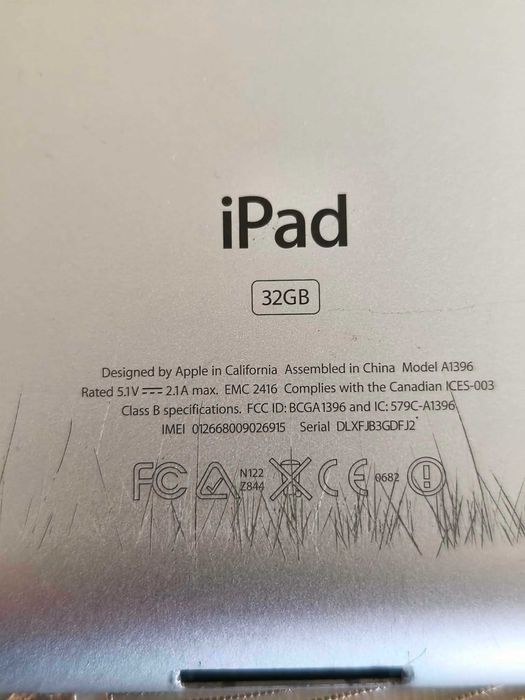 Отключен Ipad2 32GB със SIM slot