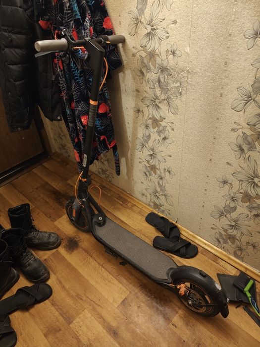 Электросамокат ninebot f40