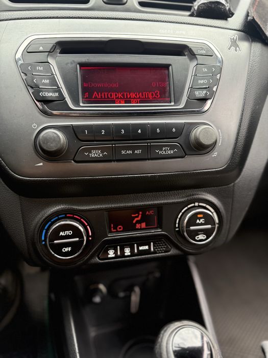 Продам Киа Рио 1.6 Автомат
