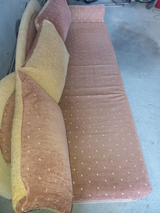 Холов диван разтегателен