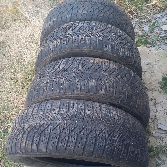 Продам R-16 205/55