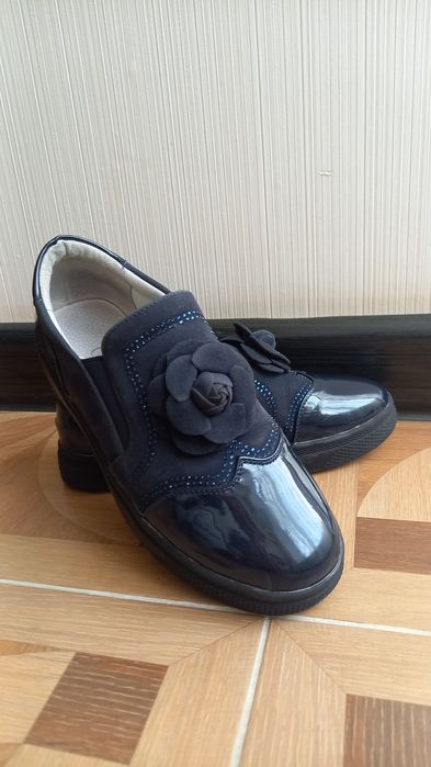 Туфли почти новые  рр37