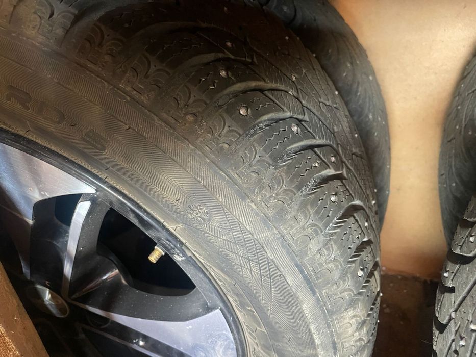 Продам шины с дискамм