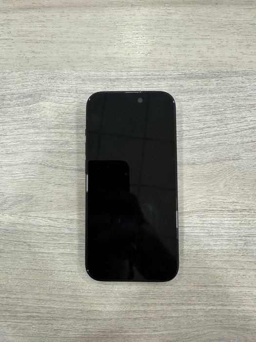 Iphone 15 128 talik holati a’lo aybi yoq 92 % yomkost