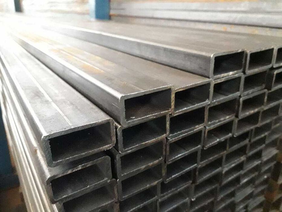 Профильная и прямоугольная сварная труба от 15 до 300мм