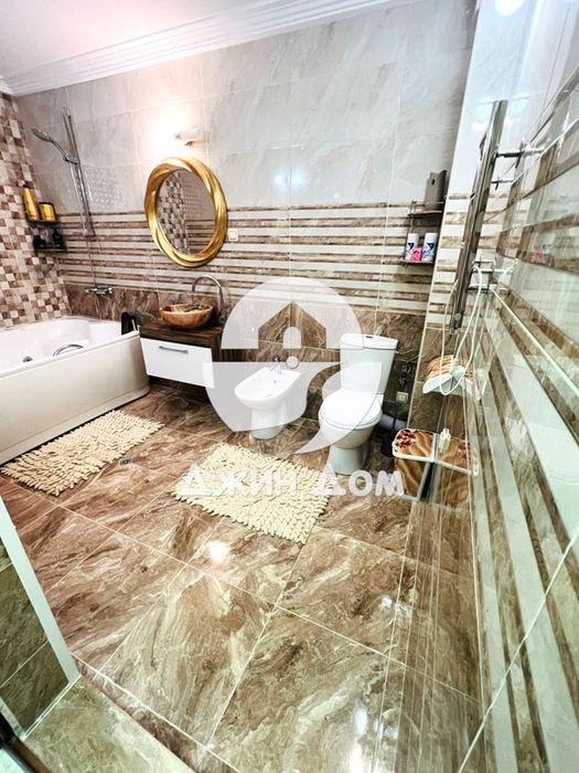 Продава се Четиристаен апартамент в к.к. Слънчев бряг - 250 кв.м за 521 €/кв.м - Снимка #7