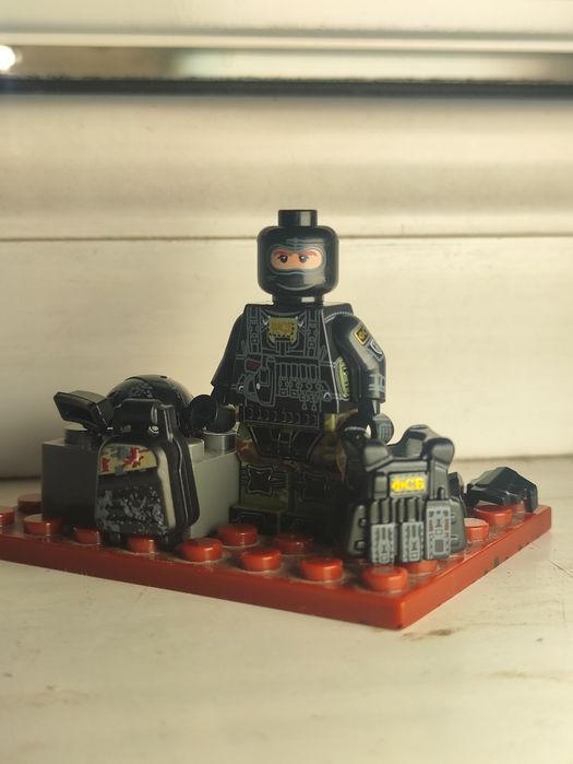 Лего минифигурка ФСБ