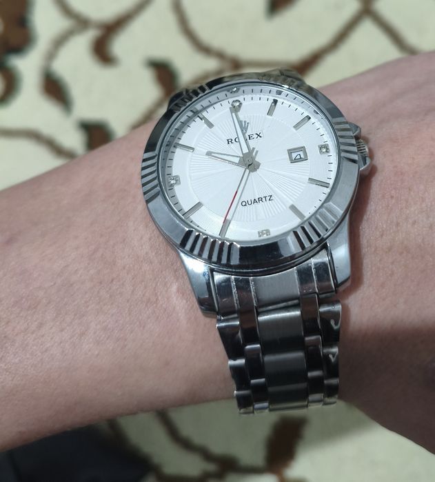 Rolex сағатты сатылады