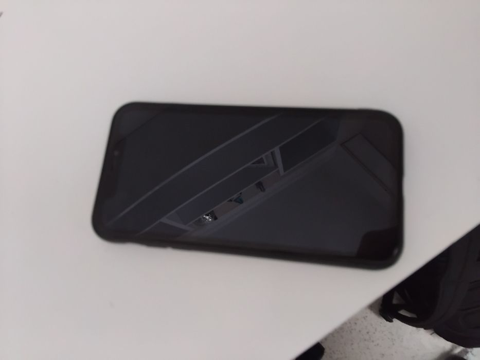 Айфон 11,64гиг,,