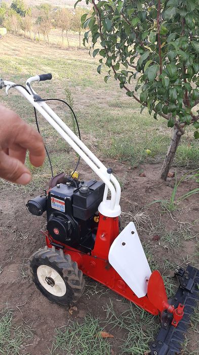 Cositoare ,masina tuns iarba, Aspirator curte ,frigider rulota