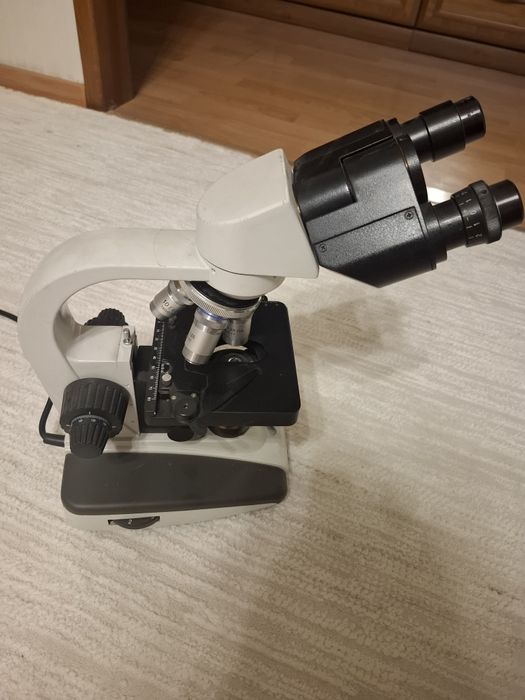 Микроскоп лабораторный