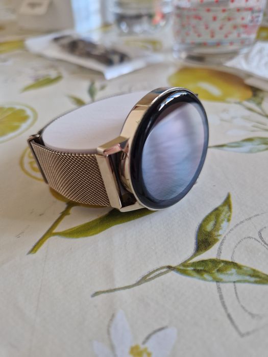 Смарт часовник Huawei Watch GT3, 42 mm, Stainless Steel, Gold
Слаган б