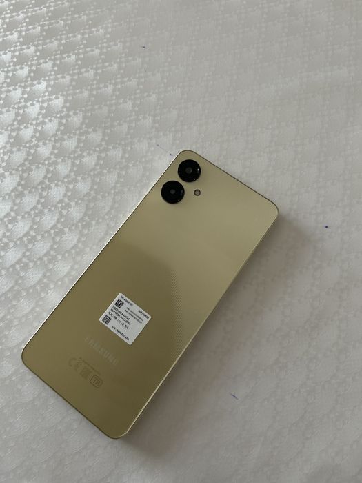 Продам самсунг, был куплен в августе