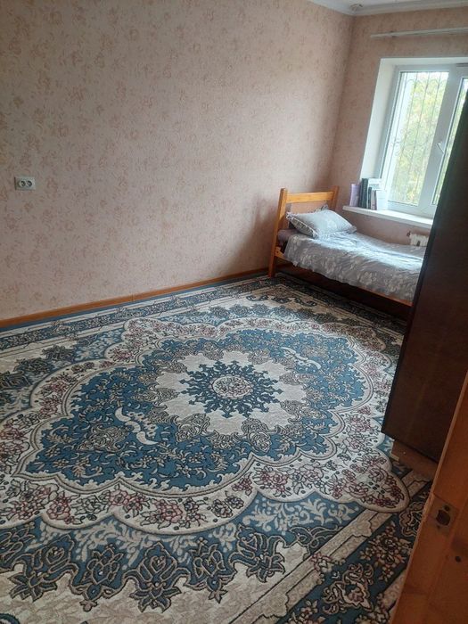 Продаю 3/2/4 ориентир метро Дустлик, 2×6 балкон