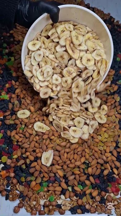 Смесь орехов и сухфоруктов chaqchuq quruqmeva  aralash mix miks микс