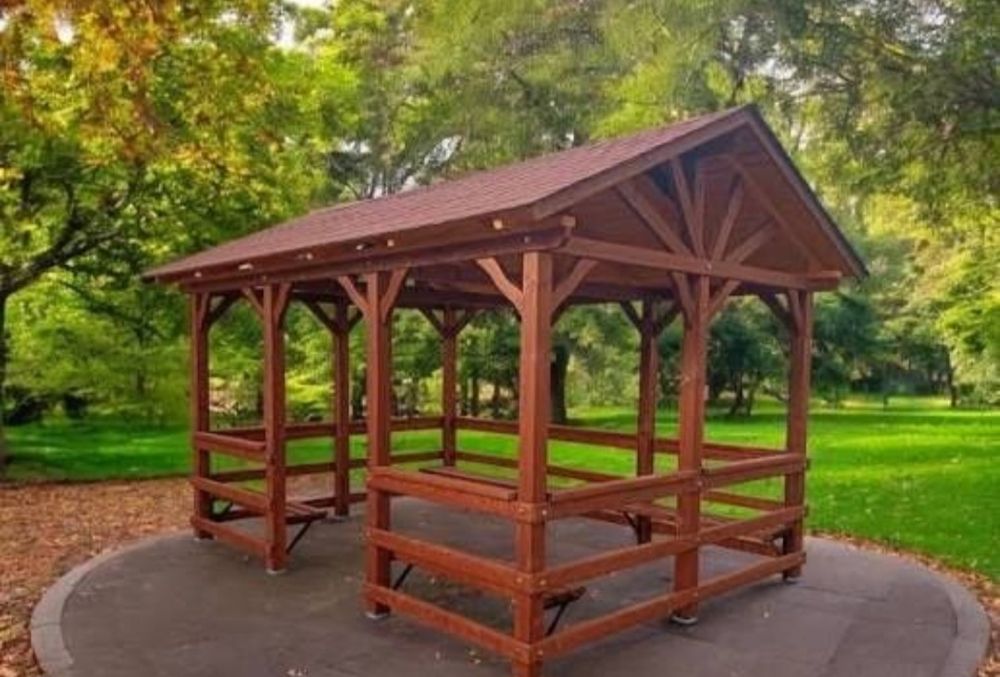 Executam căsuțe ,case , foisoare și terase din lemn uscat , tratat și