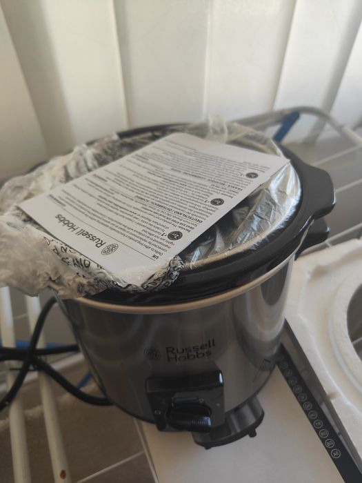 Slow cooker nou nefolosit