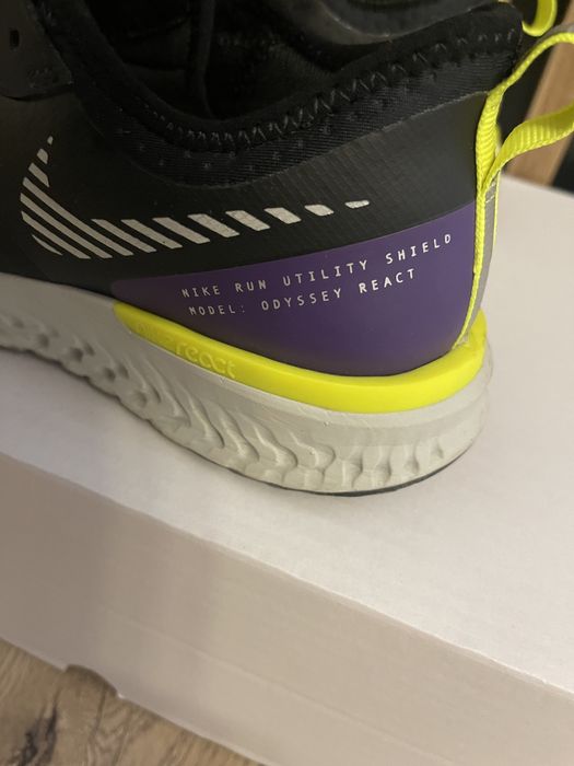 NIKE odyssey react shield 2