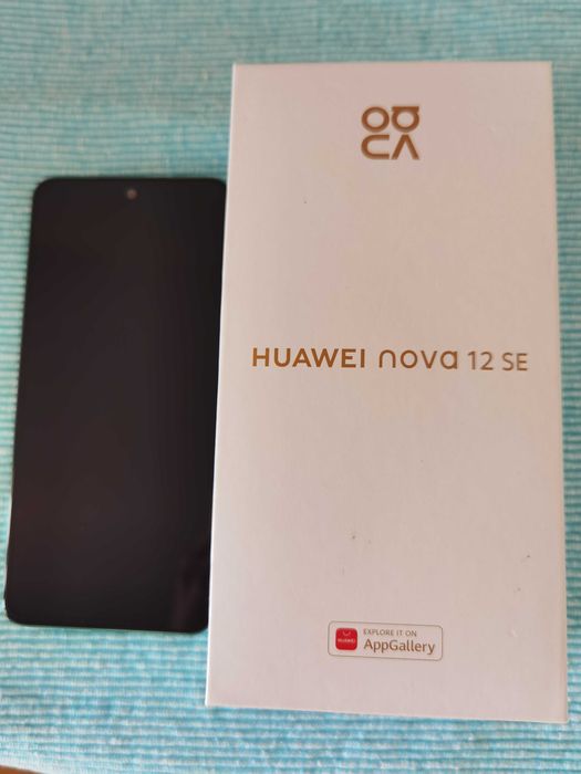 Продавам нов HUAWEI nova 12 SE