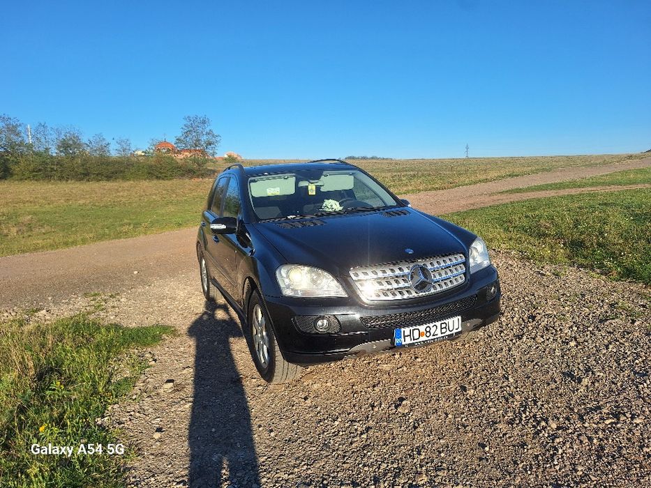 Vând Mercedes ML 320 4MATIC