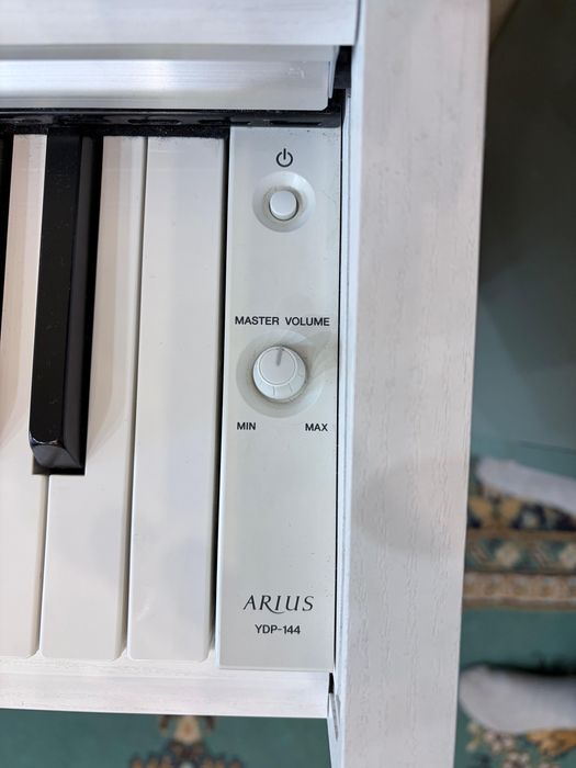 Yamaha Arius YDP-144