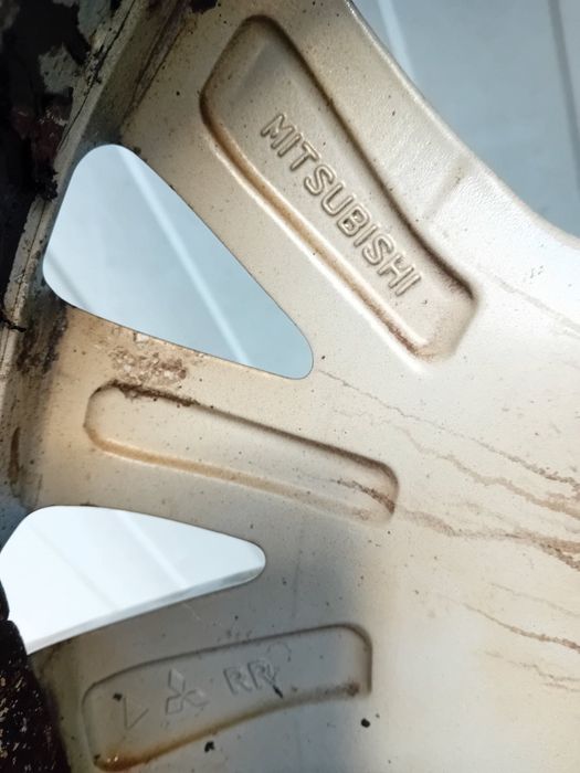 Лети Джанти Mitsubishi  18* 5х114.3*67.1* 7J*ET38+Зимни гуми 255/55/18