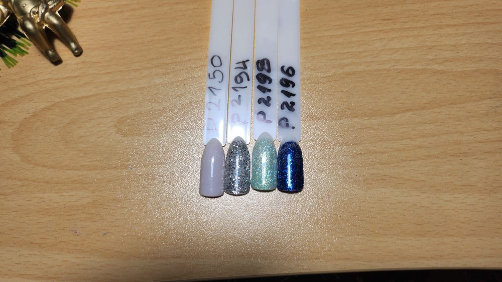 Гел лакове 10лв броя