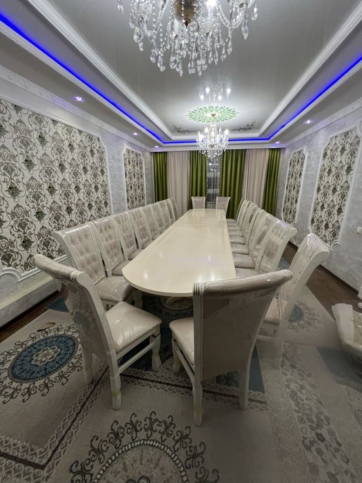 Стол и стулья комплект