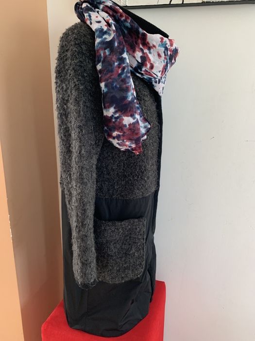 Vand geaca lunga(M) calduroasa.