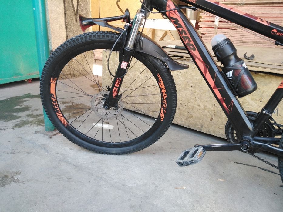 Велик парадаётся