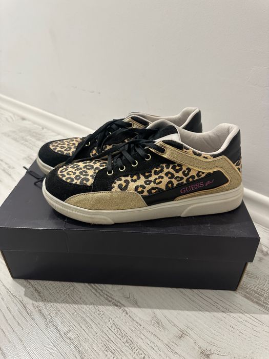 Дамски Кецове Guess