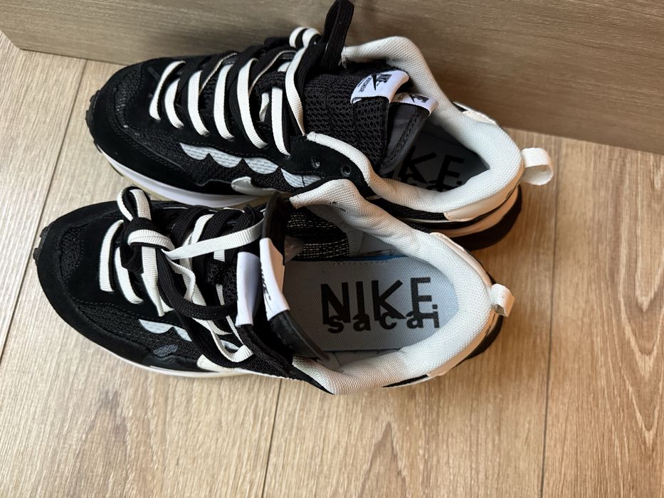 Nike Sacai Vaporwaffle Black and White