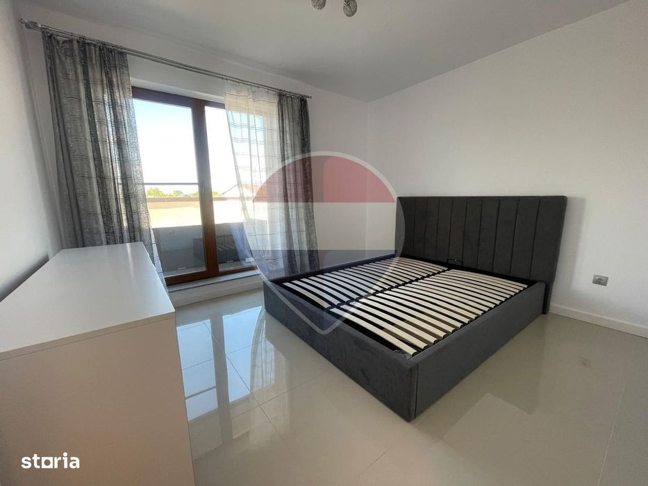 Apartament cu 3 camere de vânzare