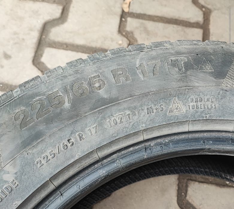 Continental 225 65 R17 T