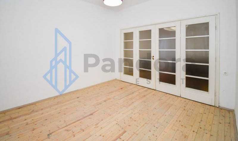 Дава се под наем Тристаен апартамент в София, Център - 95 кв.м за 500 € - Снимка #9