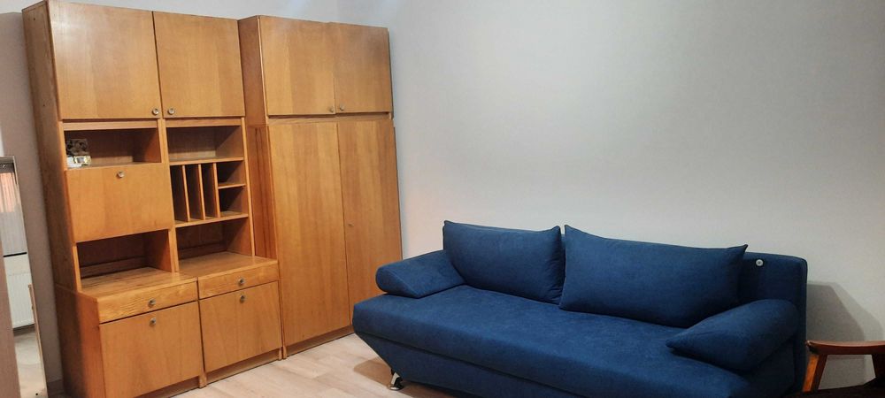 Închiriez garsonieră