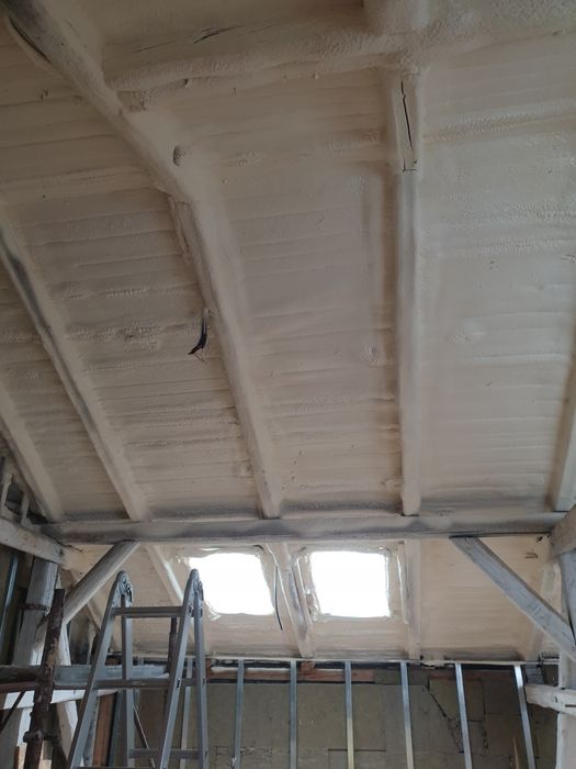 Izolatii cu spuma poliuretanica