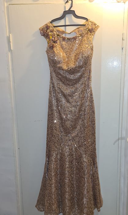Rochie Evenimente, bej cu paiete aurii, model Sirena