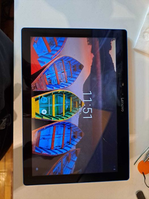 tableta Lenovo TB-X103F 10 inch cu geam spart