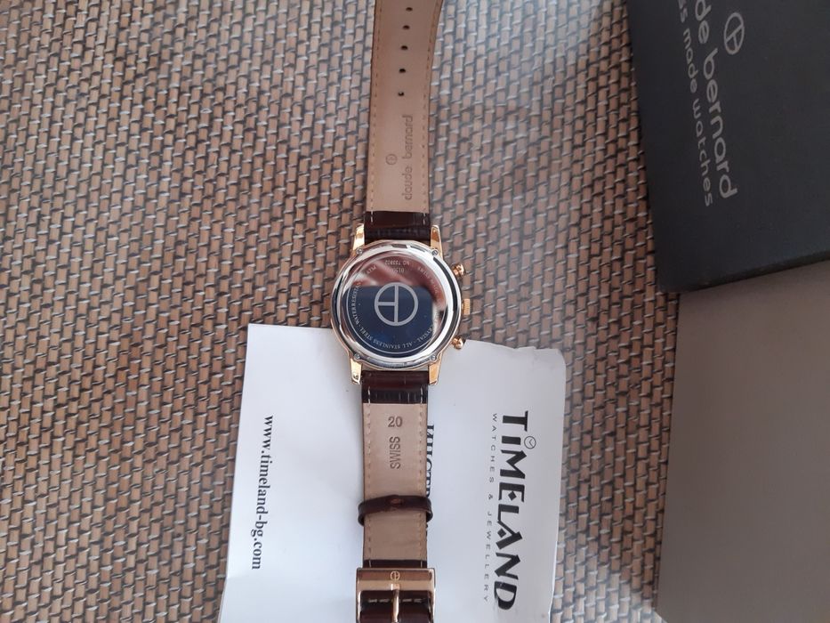 Продавам ръчни часовници мъжки скаген и клод бернард нови