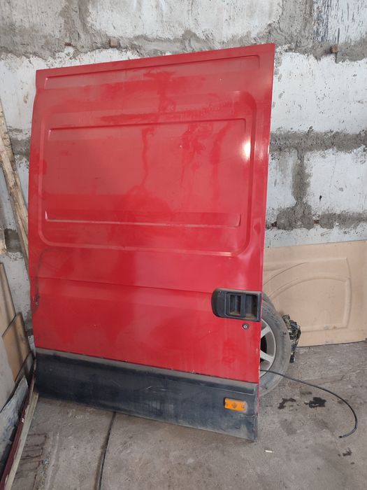 Ивеко Дэйли двери