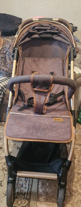 Продаётся прогулочная коляска